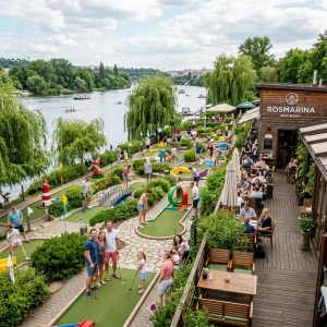Minigolf Rosmarina Modřany Praha Vltava